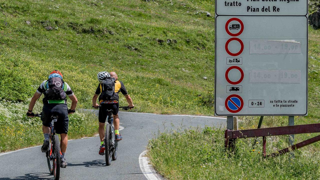 SALUZZO – SALUZZO: LA SALITA AL PIAN DEL RE